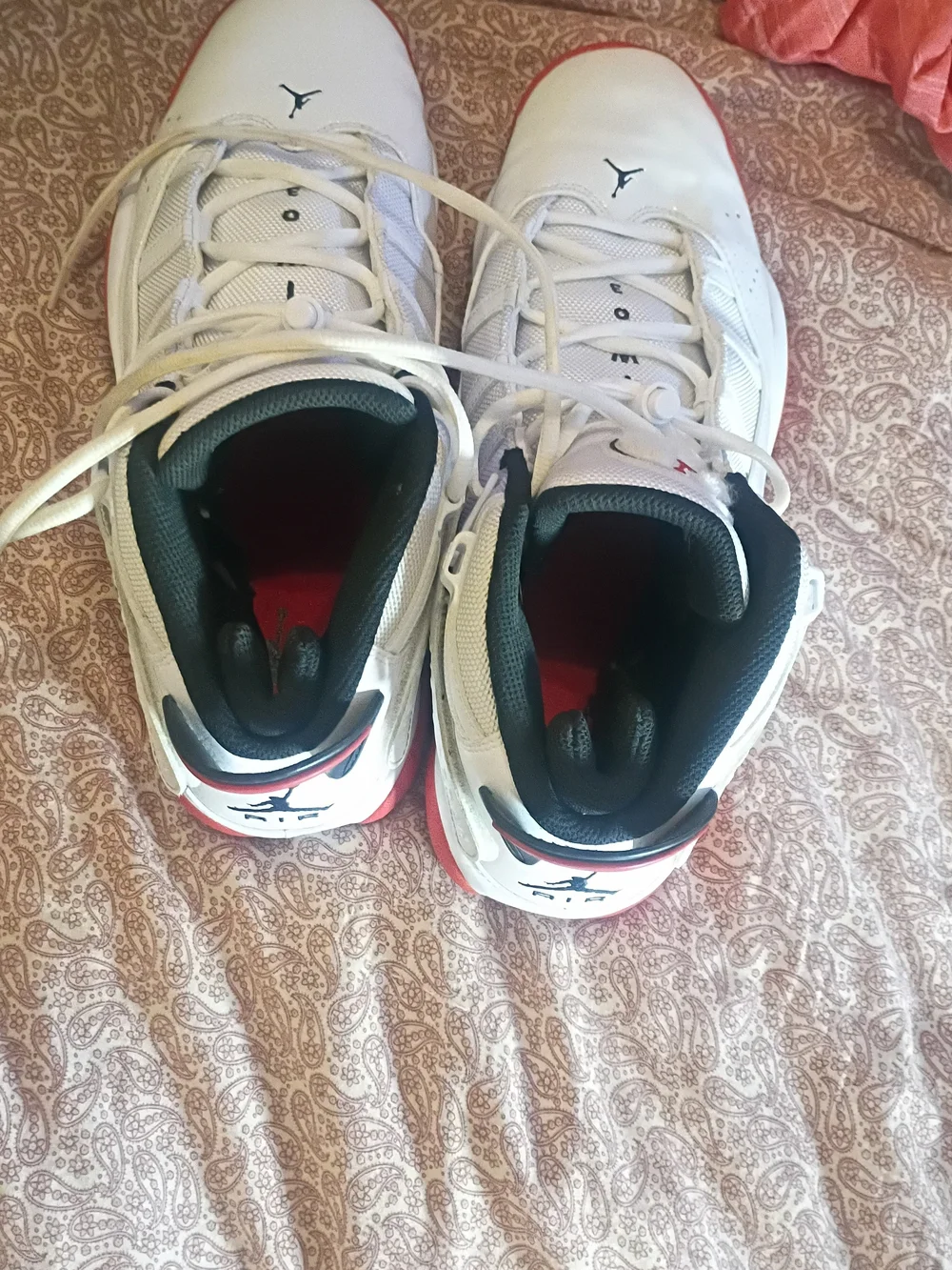 Jordan classic jordans